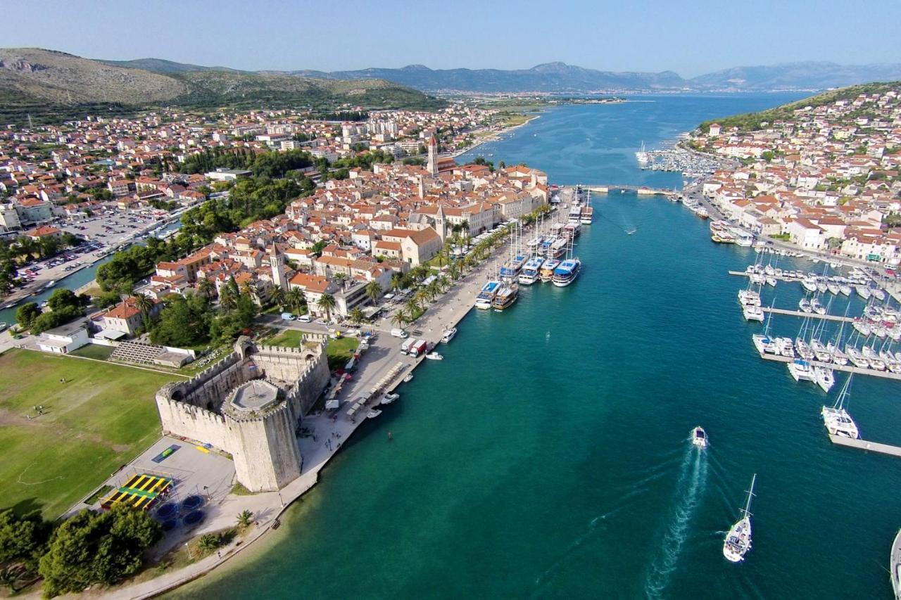 Apartments By The Sea Trogir - 11895 Exterior foto