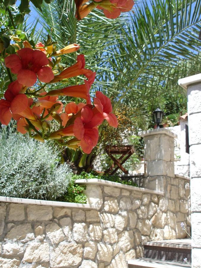 Apartments By The Sea Trogir - 11895 Exterior foto