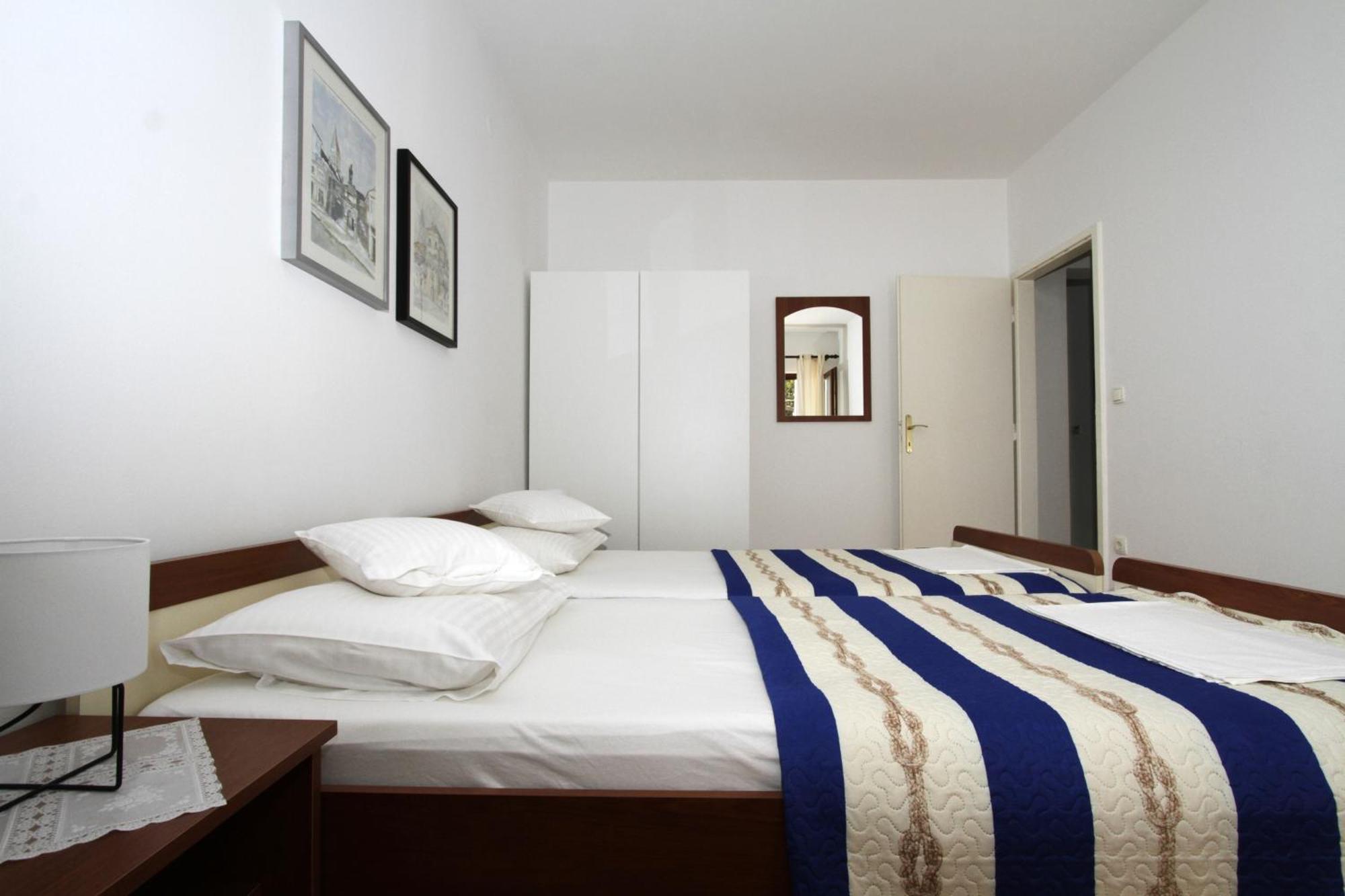 Apartments By The Sea Trogir - 11895 Habitación foto